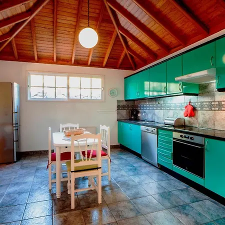 Ferienhaus Ferienvilla Mit Beheiztem Pool *