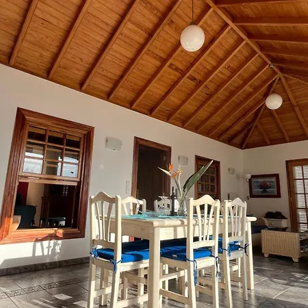 Ferienhaus Ferienvilla Mit Beheiztem Pool