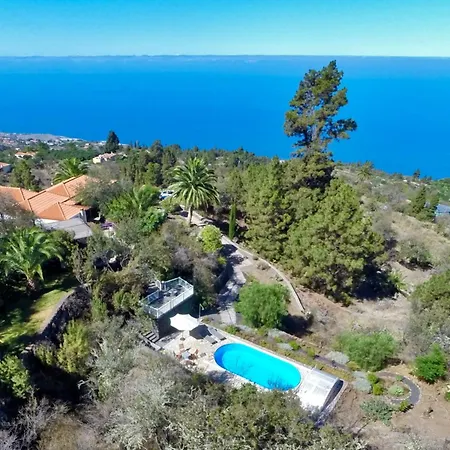 Ferienvilla Mit Beheiztem Pool Ferienhaus